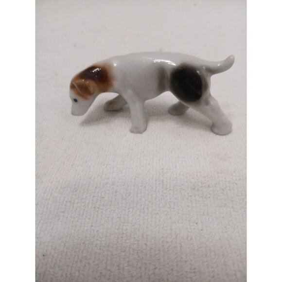 Vntg Beagle Hunting Hound Dog 3" Ceramic Figure Brown White Spots Japan Collect - Picture 5 of 15